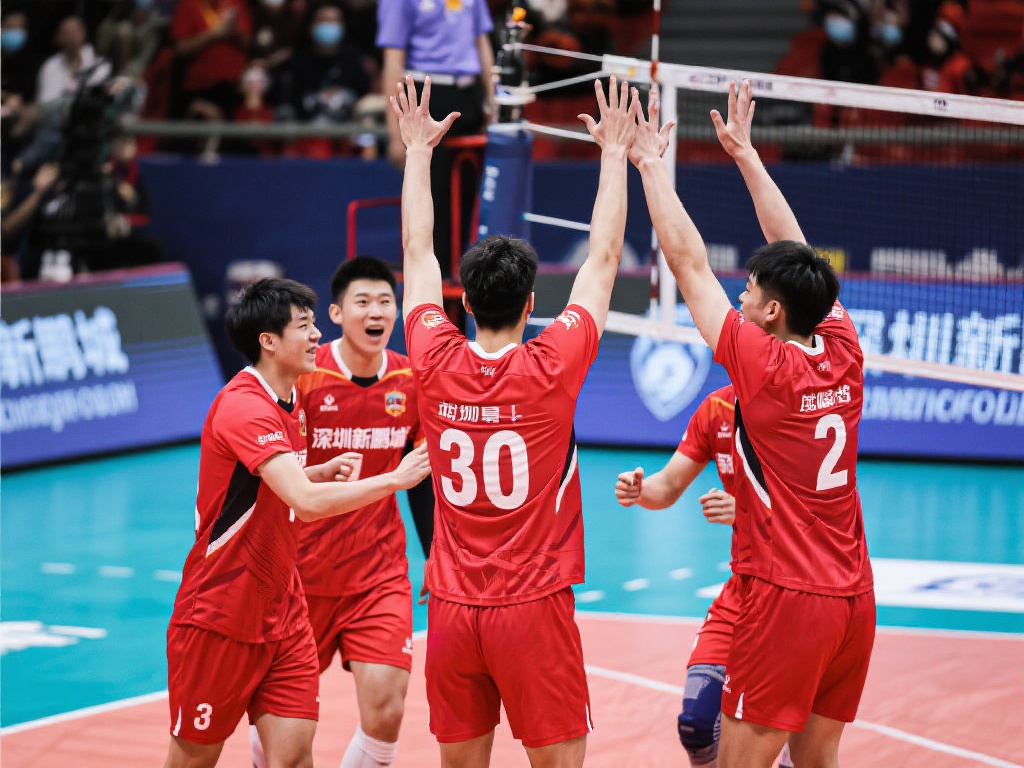 现出强大的 现出强大的